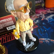 Beast Kingdom Mini Egg Attack Stan Lee Marvel Figure Lot of 3 Exclusive signed picture