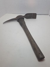 U.S. Army M-1910 WWII Diamond Calk Pick Mattock Entrenching Tool 1945 Original picture