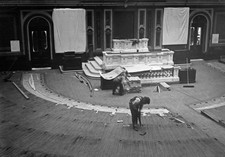 Workers tearing up floor House of Representatives US Capitol 1910-1915 Photo 1 picture