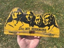 Original Mt. Rushmore Die Cut Painted Metal License Plate Topper Sign picture