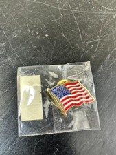 NOS VTG Original Collectible AMERICAN FLAG PIN patriot 4th of july Fashion picture