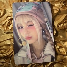 Danielle NEWJEANS Group Kawaii Bunnies Edition Celeb K-pop Girl Photo Card Wink picture