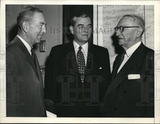 1956 Press Photo Adm. Arthur W. Radford confers with Walter F. George picture