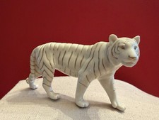 LENOX NOBEL WHITE TIGER -- Classic Ivory Fine China 24k -- New Opened Box picture