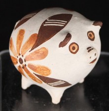 INCREDIBLY CUTE Acoma Pottery Pig signed