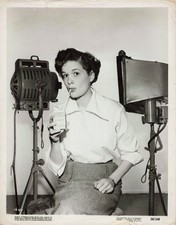 Jean Hagen 8x10 Portrait Actress Vintage Publicity Photo picture