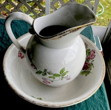 Vintage RARE The Wheeling Company 14.5” Basin and La Belle Company Pitcher NICE picture