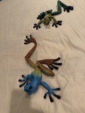 Kitty’s Critters Desi And Lucy And Lil Ricky Complete Family Frogs Vintage picture