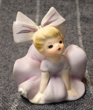 Vintage Inarco 1963 Big Bow Bloomer Girl E-1059 Kneeling Figurine Cleveland Ohio picture