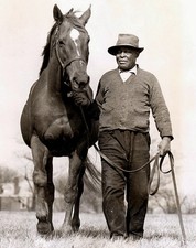 1946 Champion Race Horse MAN O WAR & Groom PHOTO  (180-I) picture