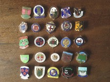TWENTY FIVE x Enamel Bowling Badges - all in good condition picture