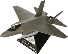 USN Lockheed Northrup Grumman F-35C Generic Carrier Version Desk 1/48 XX Model picture