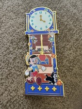 disney grandfather clock blind box pin Pinocchio picture