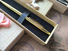 Luxury Metallic Engraved Pens – Timeless Elegance picture