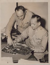 WW2 Hessian Jewels Kronberg Castle Loot Chicago 1946 - Original Press Photo picture