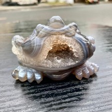 220G Natural Agate Crystal Cave Quartz Carving Crystal Golden Toad Decoration picture