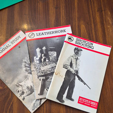 1980 vintage boy scouts merit badge manuals lot animal study leatherwork shotgun picture
