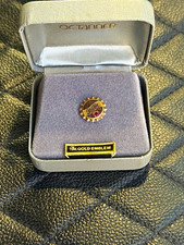 Vintage 10K yellow gold Pepsi-Cola bottle cap service award pin with ruby picture