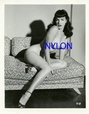 RARE BETTIE PAGE VINTAGE 1950's 4 x 5 PHOTOGRAPH picture