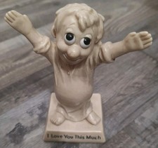 Vintage 1970 W & Russ Berrie Co Resin Statue