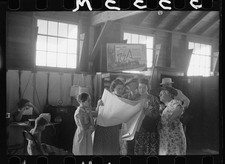 Photo:Marshalltown Iowa 1939 4-H Club Fair Women Girls Poster Display picture