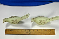 VTG2 Fenton Hand Painted Art Glass Bird Figurines Long Tail Pair Signed DS43 picture