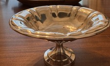 Vintage Oneida SilverPlate Pedestal Candy/Nut Dish picture