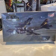 Boeing B 52h stratofortress warplanes of the world open box, contents new sealed picture