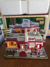 Lemax Harvest CROSSING 2007 Roy’s Diner #75563 IN BOX  picture