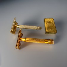 2 Antique 1920-30s Gillette Gold Plated Razors/Tin NOS Rey De Luxe Blade picture