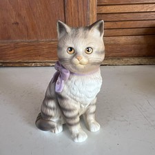 Vintage 1980s Gordon Fraser Schmid Tabby Cat with Bow Vintage Figurine picture