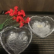 Mikasa Crystal Heart Shaped Bowls with Frosted Roses picture
