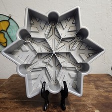 Nordic Ware Bundt Cake Pan 6 Cup Heavy Cast Aluminum Holiday Snowflake picture