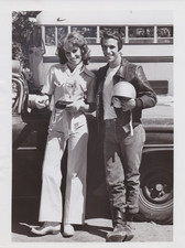 1976 Press Photo Actor Henry Winkler and Roz Kelly star in 