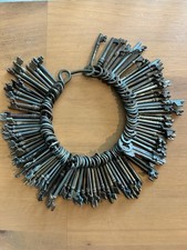 Huge Lot 81 Vintage Antique Skeleton Keys Large Brass Ring Amazing Collection picture