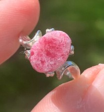 GORGEOUS VERY RARE AAA+ GEM TUGTUPITE TENEBRESCENT CRYSTAL RING GREENLAND picture