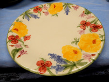 Franciscan Wildflower hand painted floral green trimmed & scalloped edges 12.5