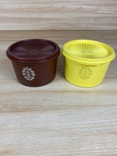 VTG Tupperware Set of  Containers w/ Lids Brown 1297-9 Yellow 1297-10 picture