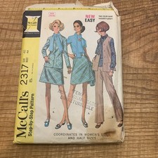 *LOVELY VTG 1970s BLOUSE SKIRT PANTS & JACKET  Sewing Pattern 2317 picture