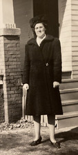 1920s-1930s Older Woman Lady Grandmother Fashion Fur Coat Original Photo P11j28 picture