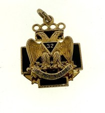 Antique 10K Gold Scottish Rite 32° Double Eagle Pendant –Masonic Charm picture