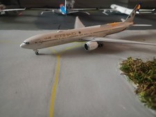 Phoenix Models Etihad Airways Boeing B777-300ER. A6-ETA.  1:400 Scale. Brand New picture