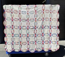 Vintage Handmade Quilt Double Wedding Ring Hand Quilted Scalloped 74x64 *flaws picture