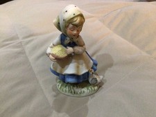 Vintage Lefton Girl Feeding a Duck Figurine-2MA-111 - EUC picture