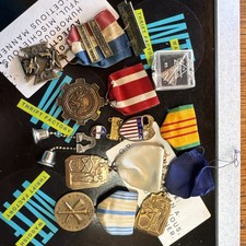 Vintage MILITARY Pins And Medals 1950?S picture