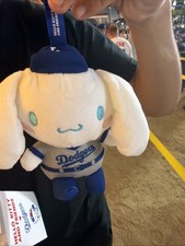 Dodgers Sanrio Cinnamoroll Hello Kitty & Friends Plush Clip SGA 9/23/26 picture