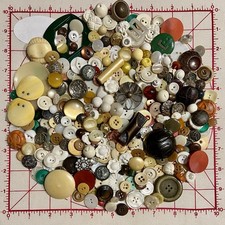 250 Buttons - mostly vintage from Estate Collection - lot 40 picture