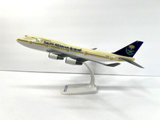Flight Miniatures Saudi Arabian Airlines Boeing 747-400 HZ-AIW Desk Model Plane picture