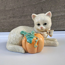 Lenox “12 months of Kittens” 14k gold detail “October” kitten picture