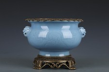 A Porcelain Light Blue Porcelain Incense Burner picture